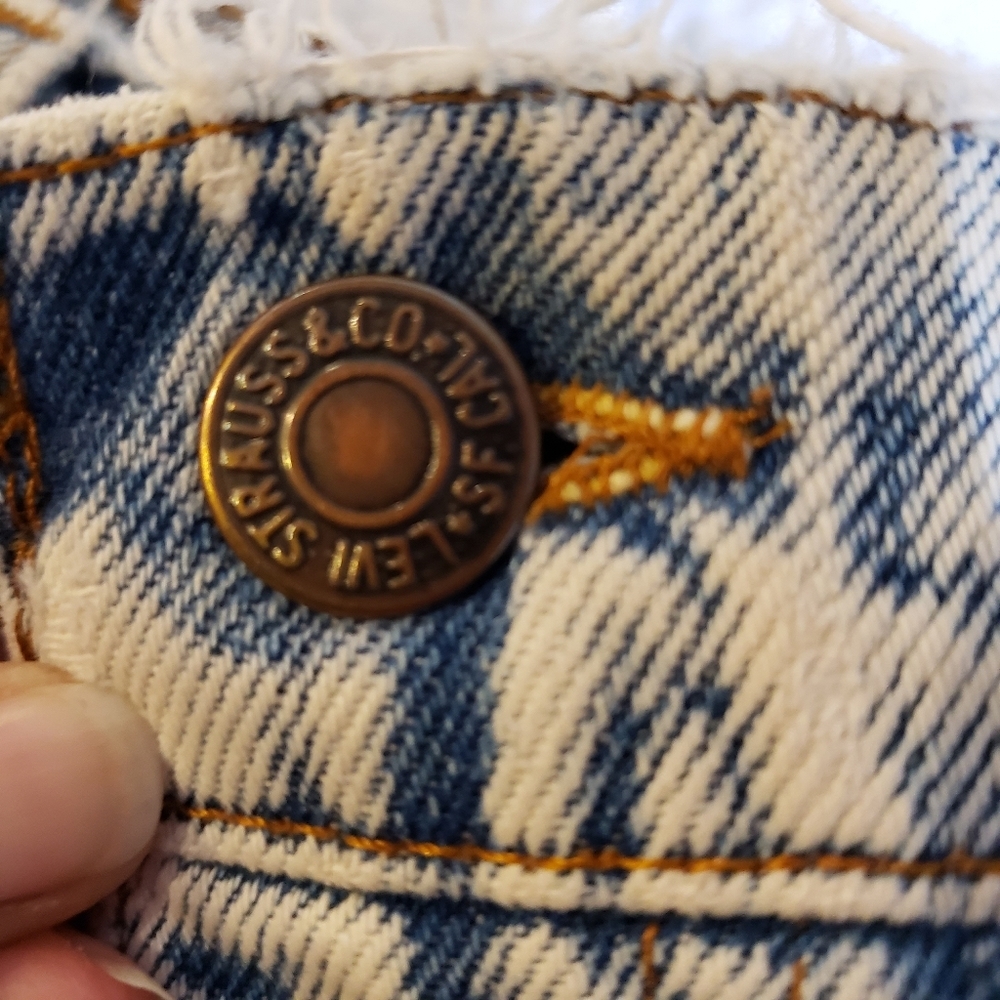 VINTAGE ORANGE TAB Distressed ACID WASH Levi’s Shorts - Picture 8 of 15